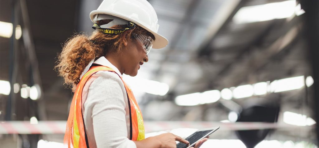 THE KEY TO RECRUITING WOMEN TO THE SKILLED TRADES