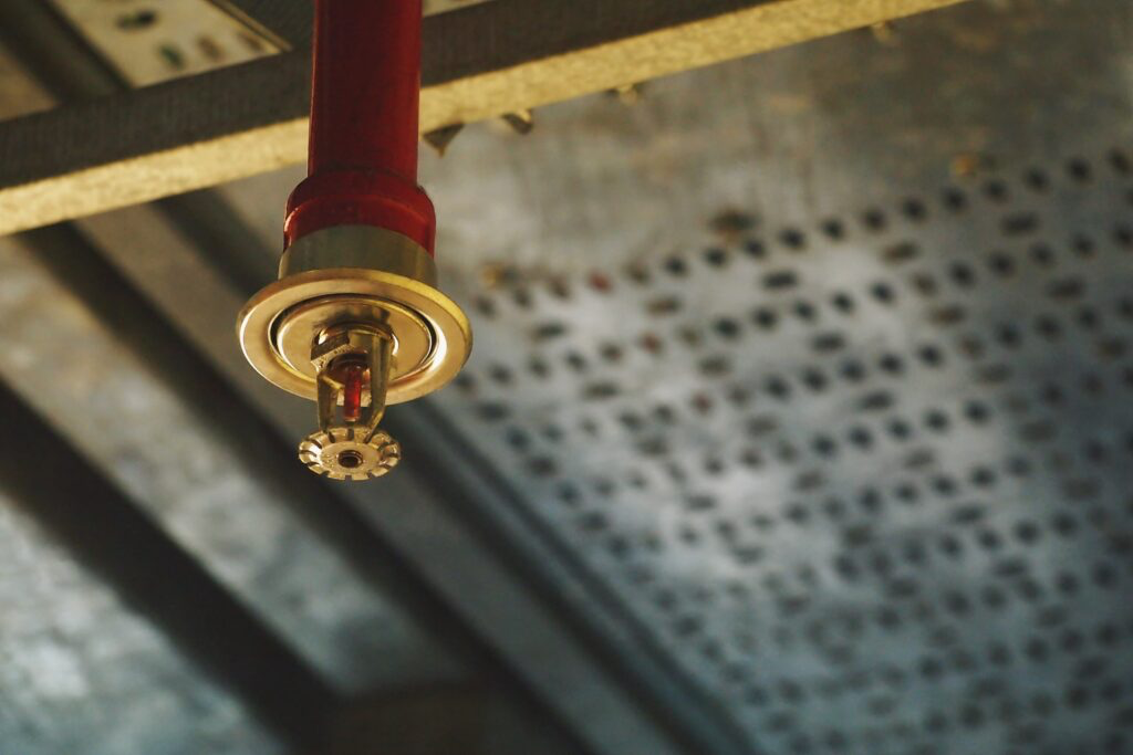 FIRE SPRINKLER SYSTEMS: ESSENTIAL SAFETY MEASURES FOR INDUSTRIAL AND COMMERCIAL SPACES