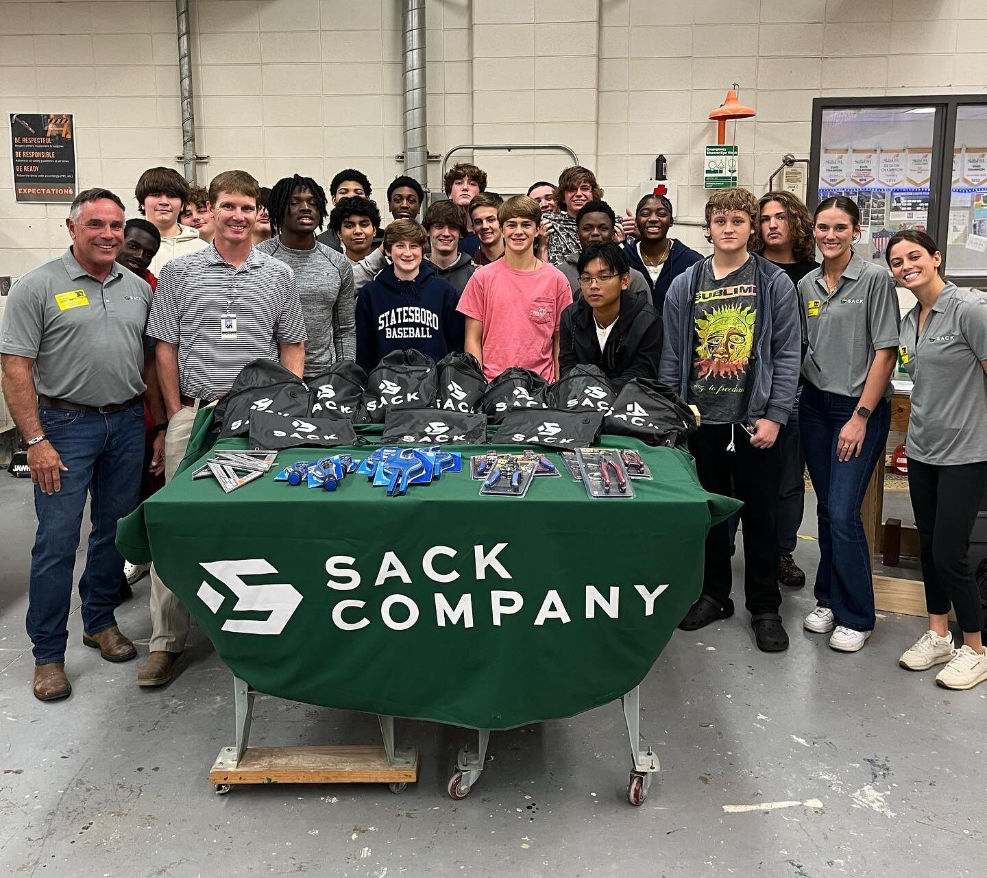STATESBORO HIGH SCHOOL RECEIVES DONATION FROM SACK COMPANY