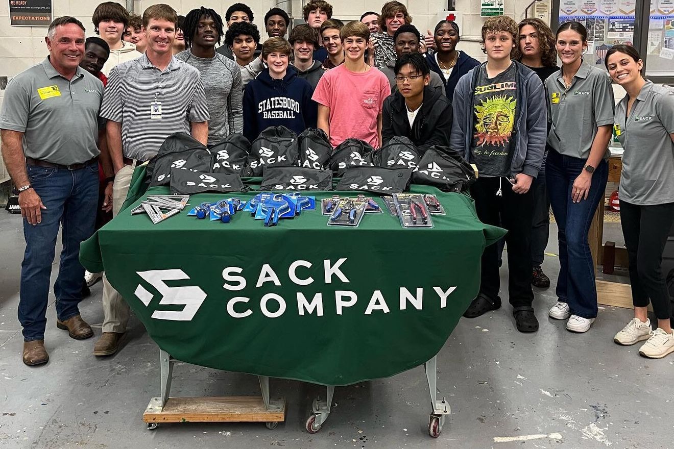 STATESBORO HIGH SCHOOL RECEIVES DONATION FROM SACK COMPANY