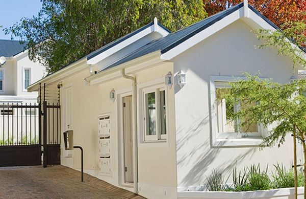 Highwick Place, Upper Claremont