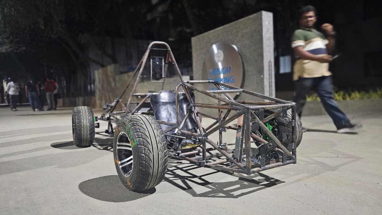 Chassis closeup