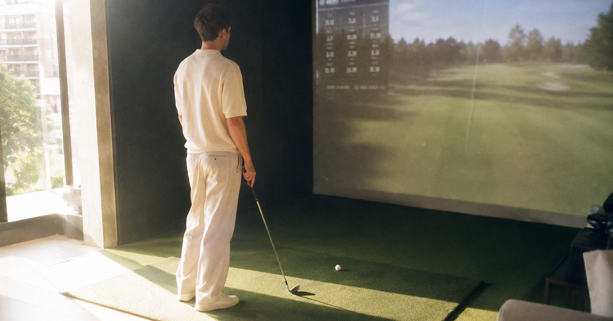 How to practise in a golf simulator and actually improve on the course - article cover image
