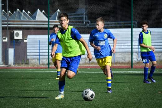 ДЮФК Столичний