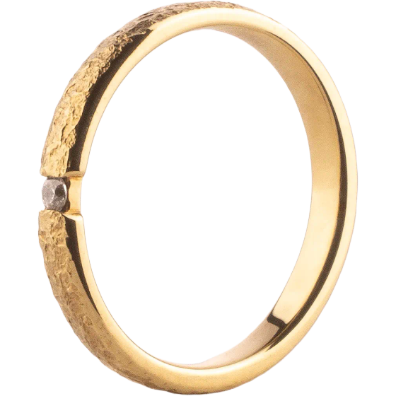 Goldring mit blauem Saphir in einer 585er Goldschiene