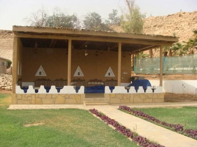 حجر طبيعي - 2