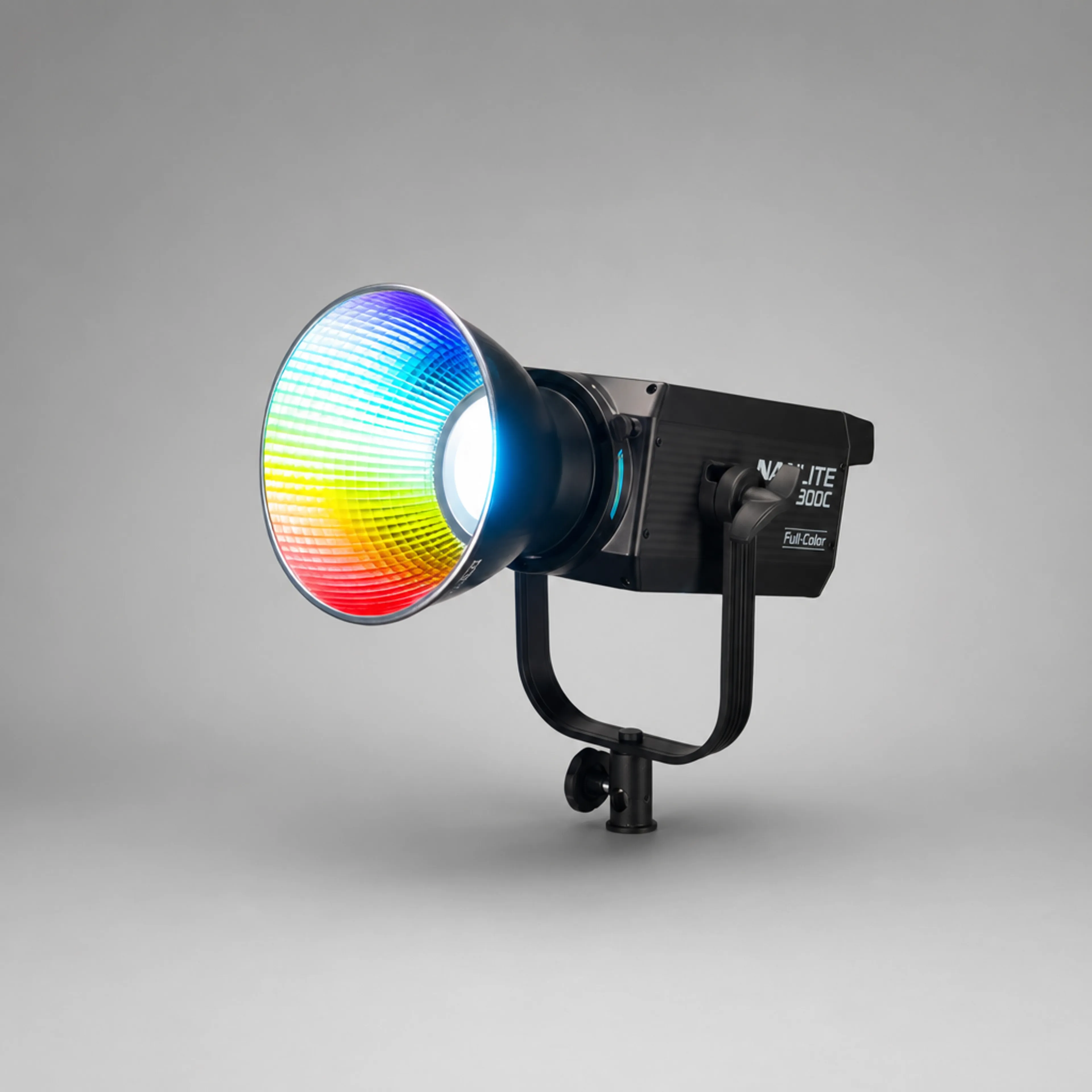 Nanlite FS-300C + équipement Bowens