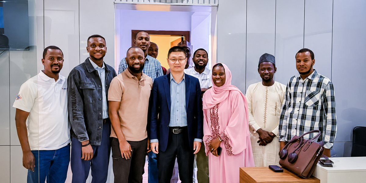 Alfuttaim Team welcomed the Deputy Managing Director of Huawei