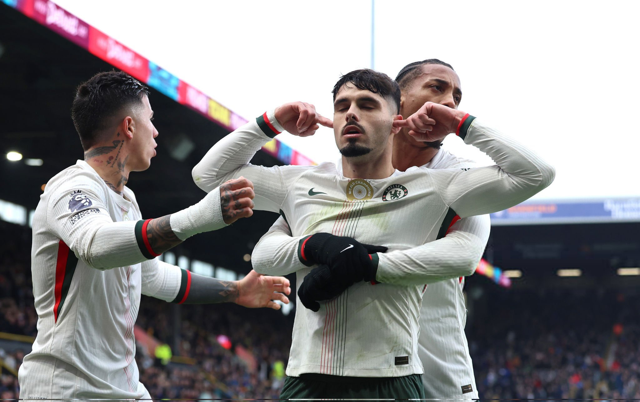 This Weekend’s Premier League Action: Ups and Downs Galore