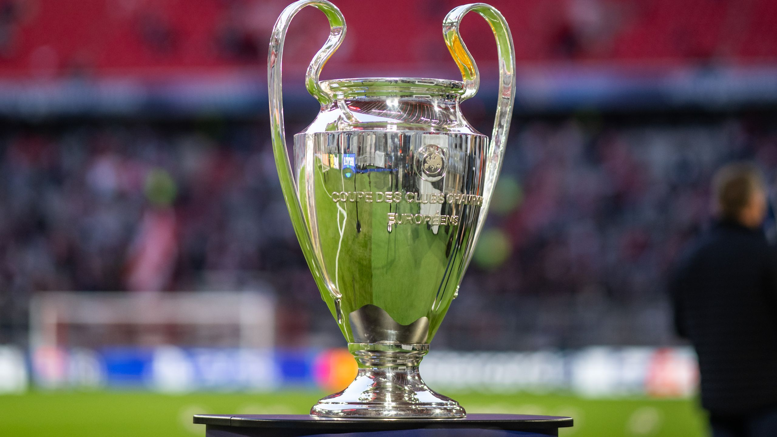 UEFA Champions League Fixtures This Week: Key Matches to Watch