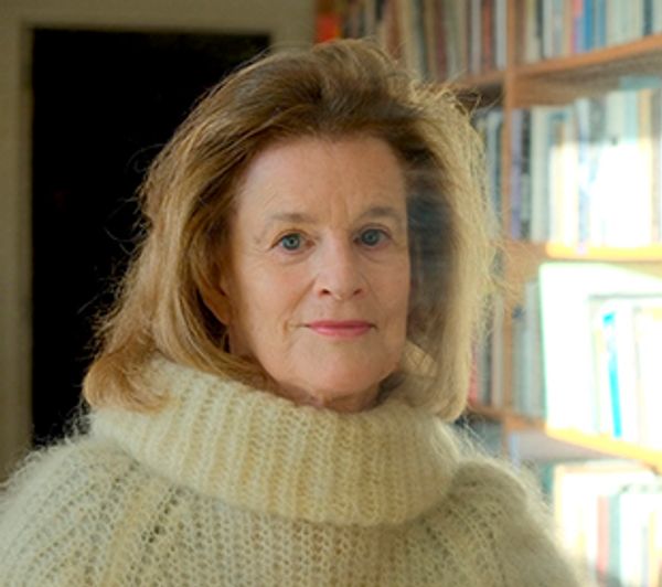 Portrait of Lisa Mullenneaux