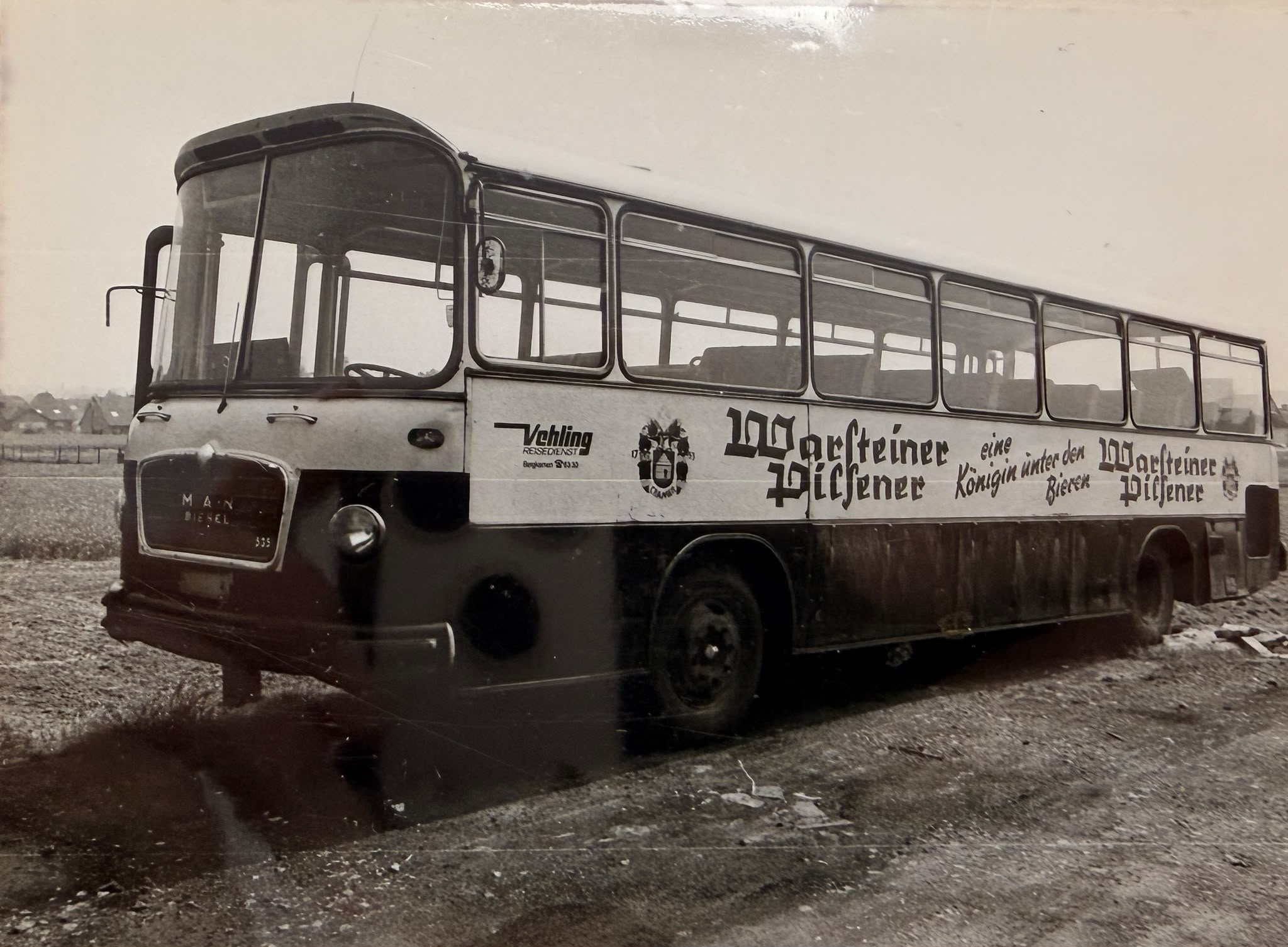 MAN-Bus mit Warsteiner-Werbung