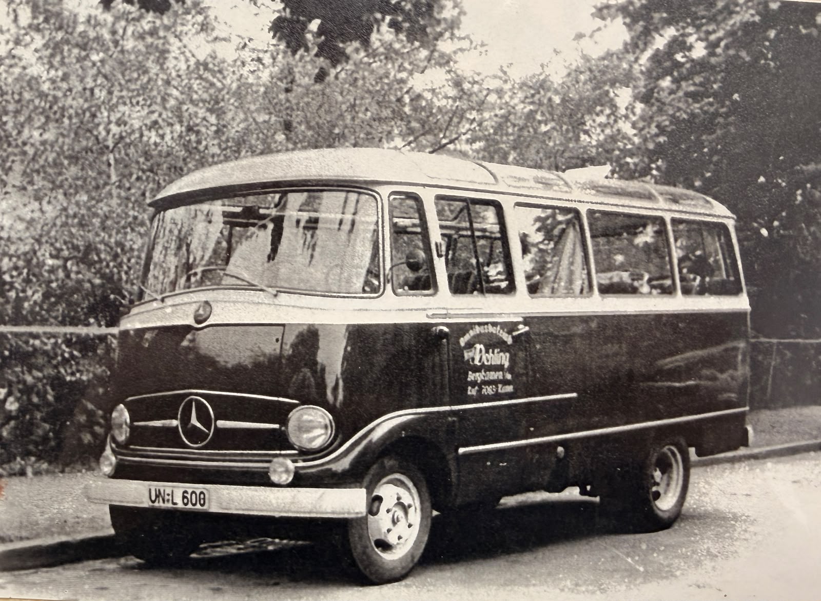 Mercedes-Kleinbus