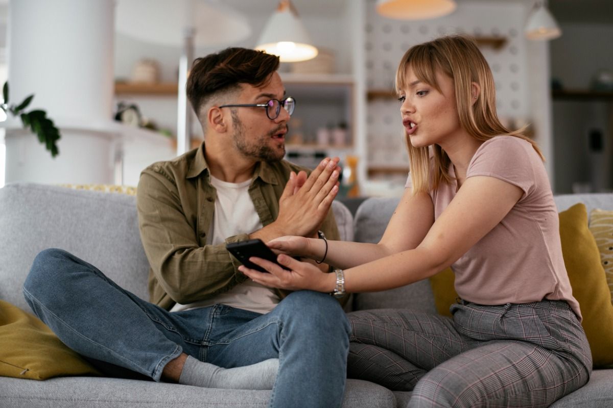 Pareja teniendo conflictos de pareja.