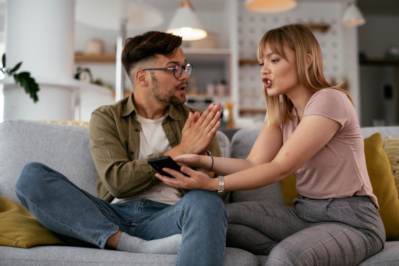 Pareja teniendo conflictos de pareja.