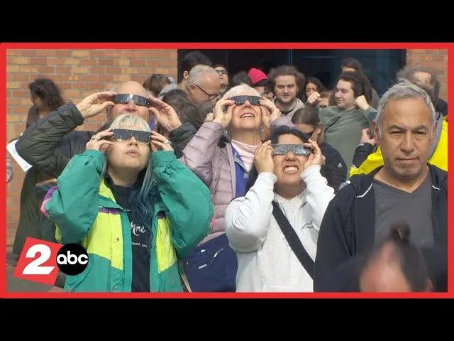 Partial solar eclipse mesmerizes Oregon crowd: Innovative viewing methods used - YouTube
