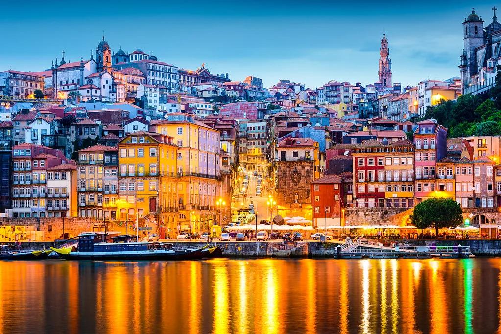 Porto Portugal Skyline | Porto, Portugal old city skyline fr… | Flickr