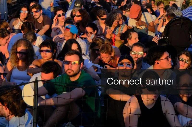 Licensable picture: FRANCE-PARIS-SOLAR-ECLIPSE-SPECTATORS | Reuters Connect