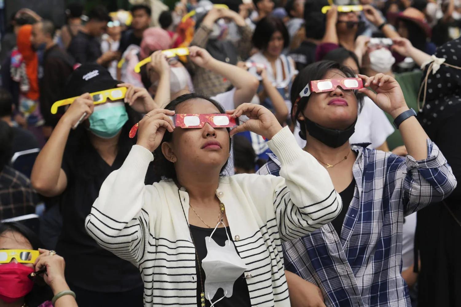 Total Solar Eclipse 2024: How and when to safely watch the ...