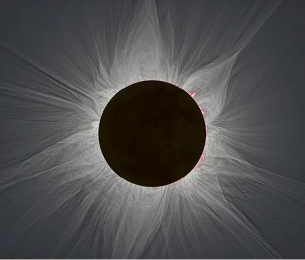 Come osservare un'eclissi totale di sole: guida pratica e sicura