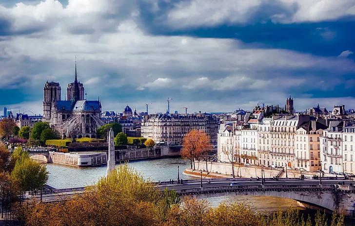 Royalty-Free photo: City skyline | PickPik
