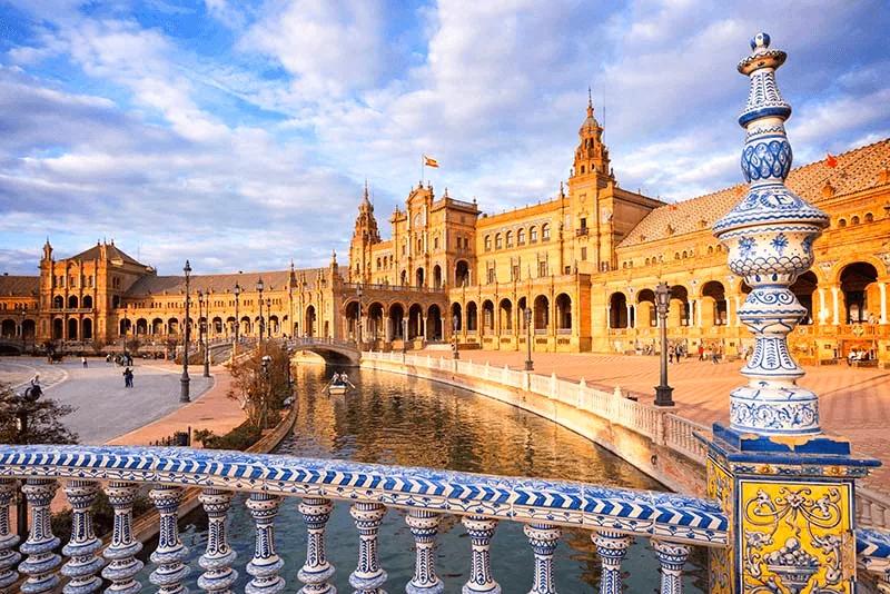 9 Jaw-Dropping Famous Historical Monuments & Landmarks In Seville | SSA Education Abroad