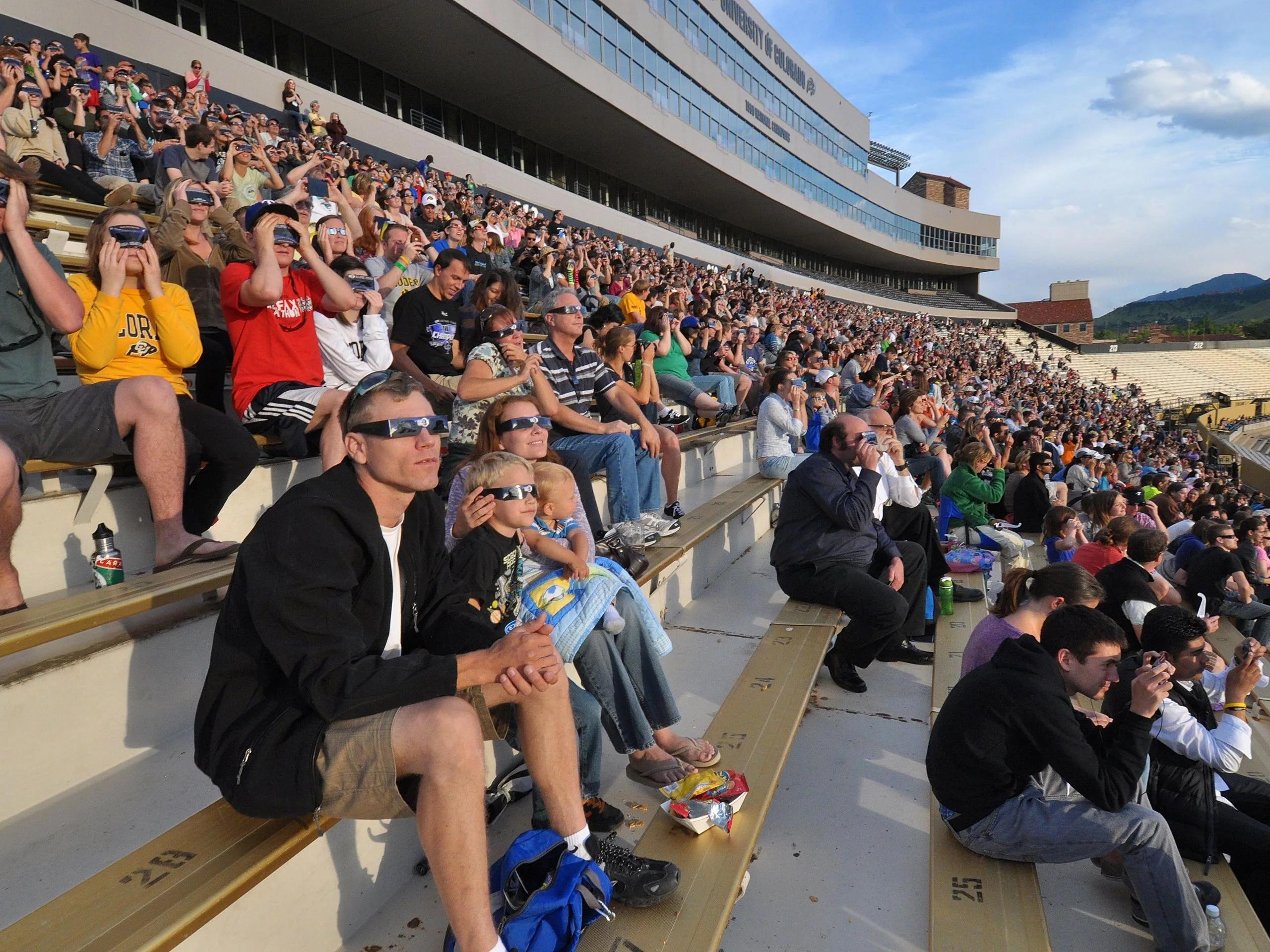 World's Largest Solar Eclipse Party Draws Thousands to ...
