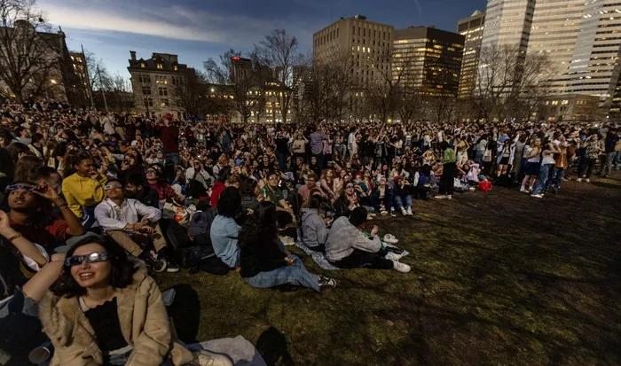 Total solar eclipse 'was like a music festival' at McGill