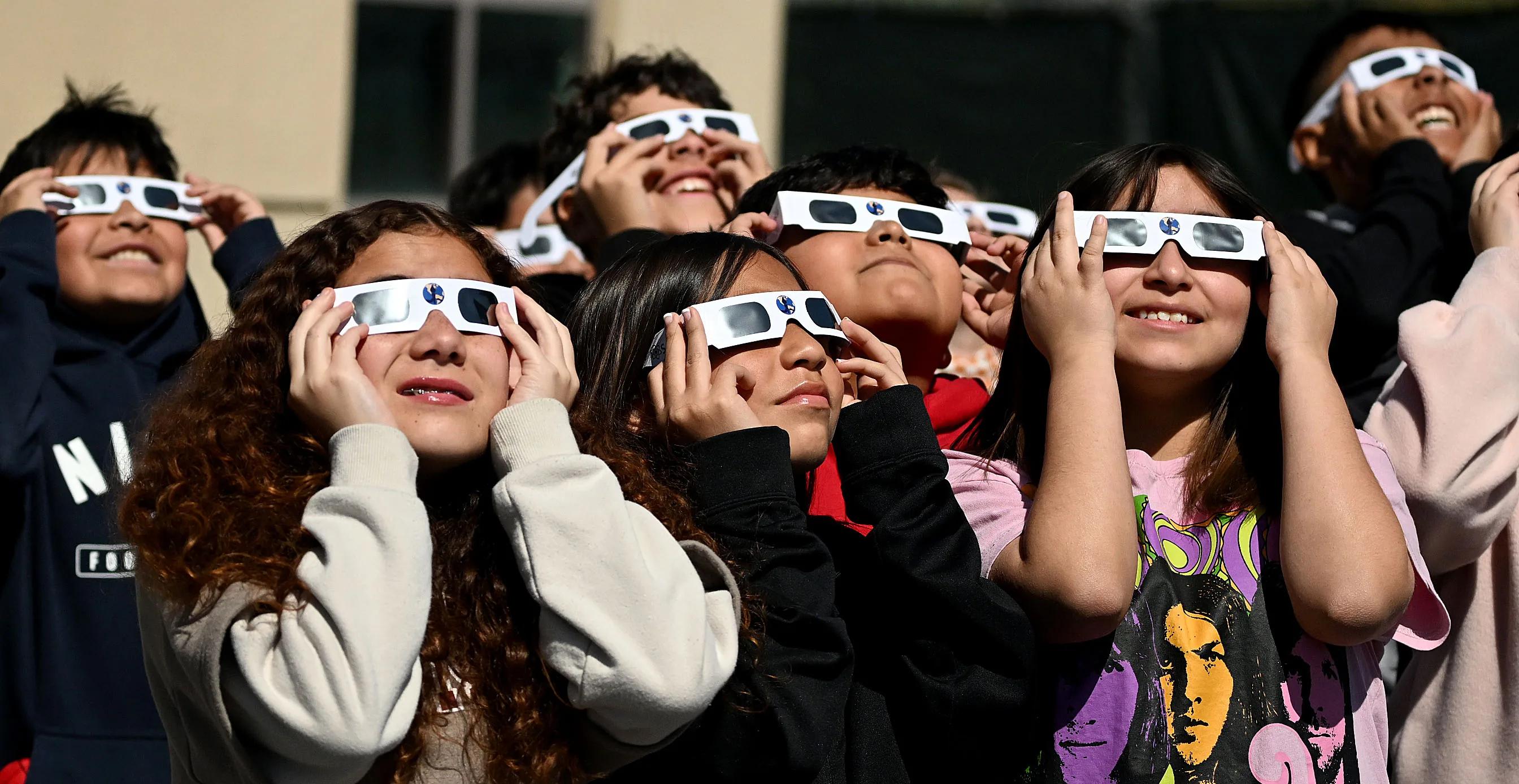 Fontana students join massive solar eclipse watch party ...