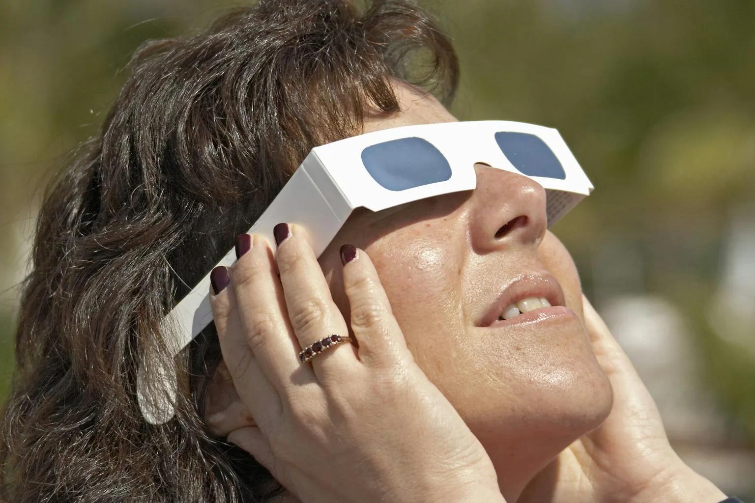How safe are your solar eclipse glasses? Cheap fakes from online  marketplaces pose a threat, supply-chain experts say