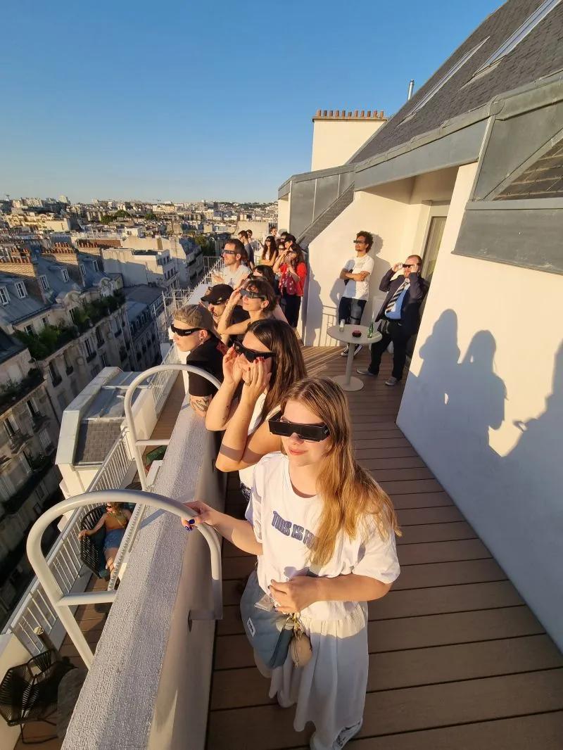 What better way to end the day than watching a solar eclipse from the studio balcony with your favourite colleagues? 🌑✨ Last night, our Paris Mikrosians stepped outside to witness this rare… |