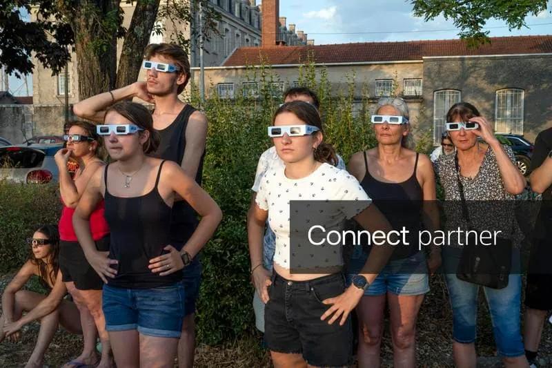 Licensable picture: FRANCE-POITIERS-WATCHING-PARTIAL-SOLAR-ECLIPSE | Reuters Connect