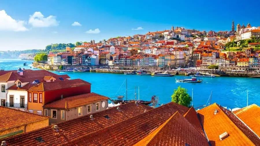 Top 10 Must-See Sights in Porto: Landmarks and Hidden Gems - Megapass Blog