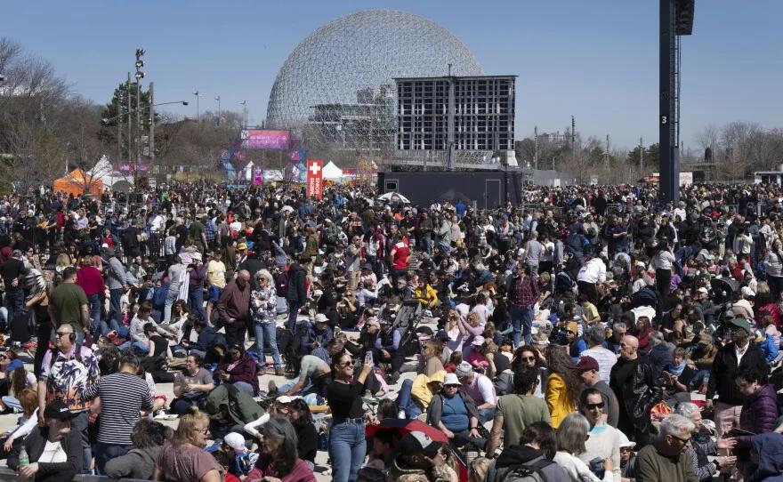 Montreal reports great conditions for a solar eclipse watch party in the  park