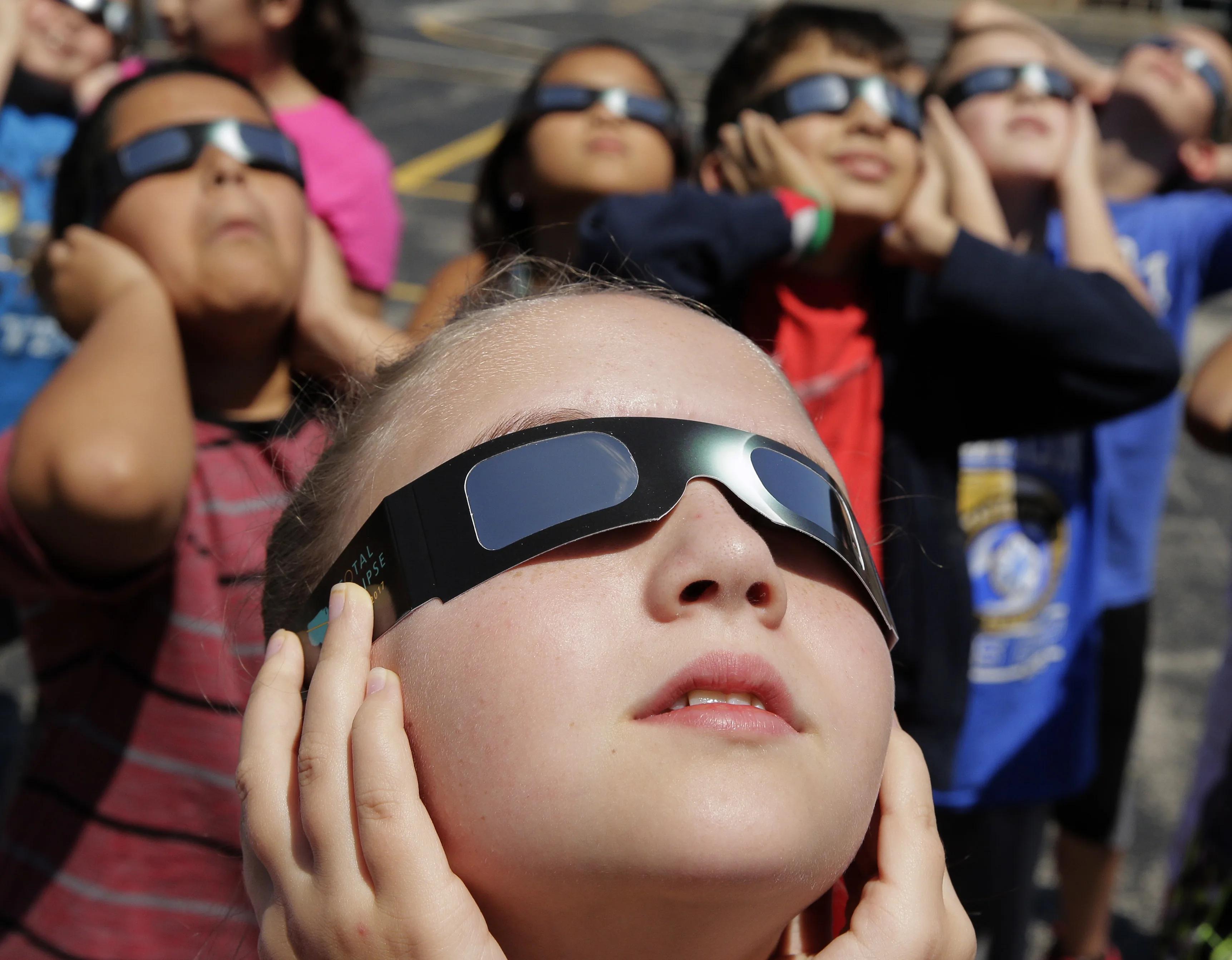 How to watch the eclipse safely with kids | Vermont Public
