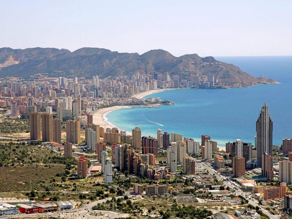 Benidorm's Iconic Skyline: What to See - Club Villamar