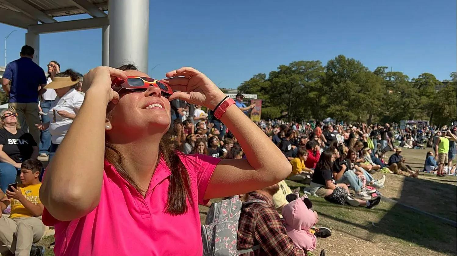 Tarrant transportation officials, businesses prepare for high traffic during solar eclipse | KERA News