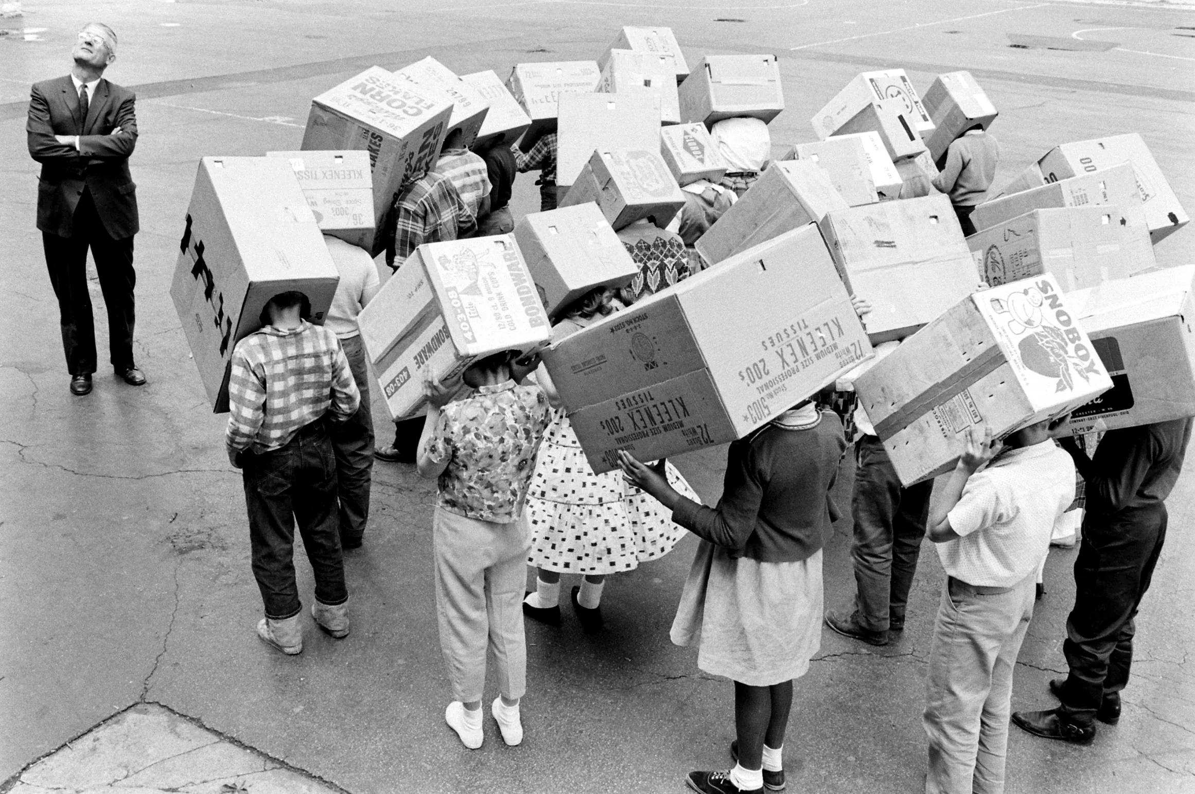 Photos: 1960s School Kids Preparing to Safely Watch Solar Eclipse