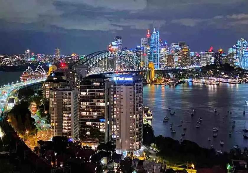My Favorite 15 Jaw-Dropping Skylines In The World - GlobalGrasshopper