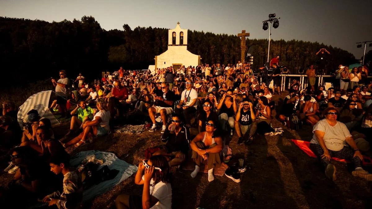 Reacciones al eclipse solar total en España