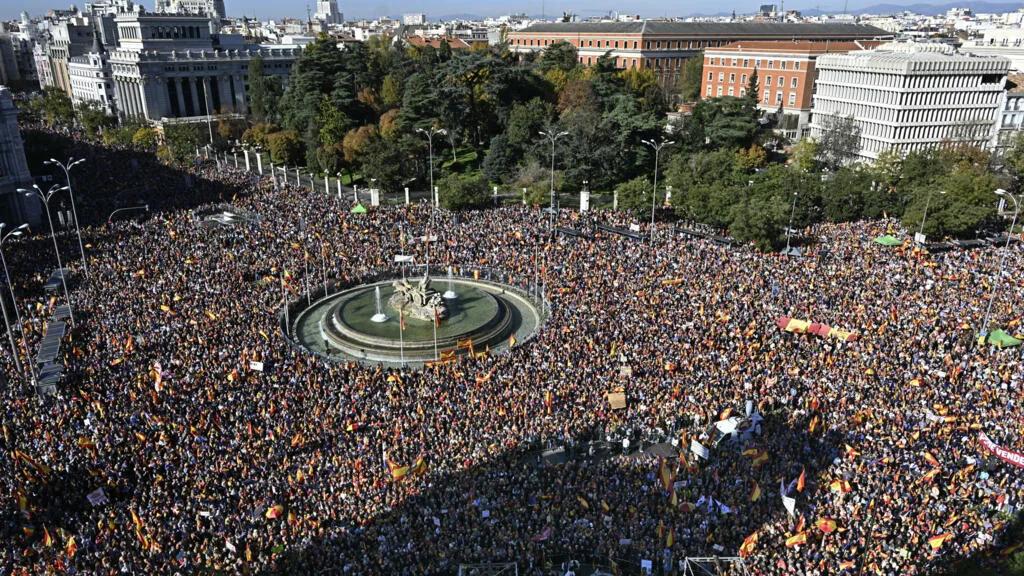 Thousands protest in Madrid over proposed amnesty for Catalan ...
