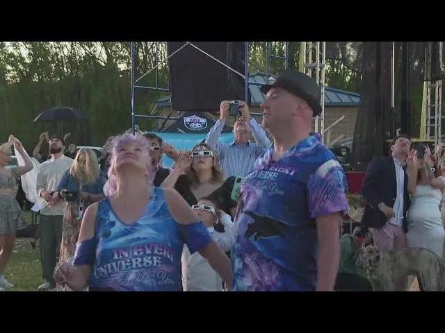 Crowds react to seeing the solar eclipse in totality in Arkansas