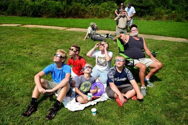 Solar eclipse attracts crowds to viewing parties in Berks County (VIDEO, PHOTO GALLERY) – Reading Eagle