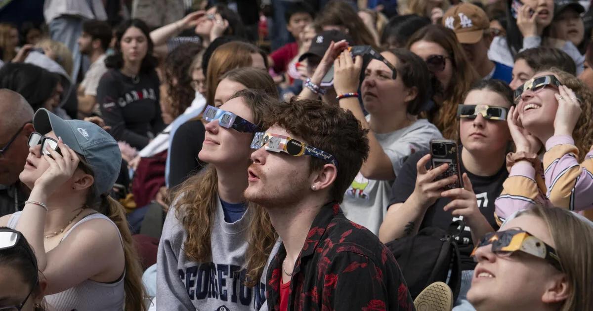 Bébés et tout-petits : sécurité pendant une éclipse solaire | Helioclipse