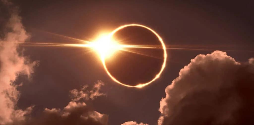 Your total eclipse checklist: prepare these 10 things now