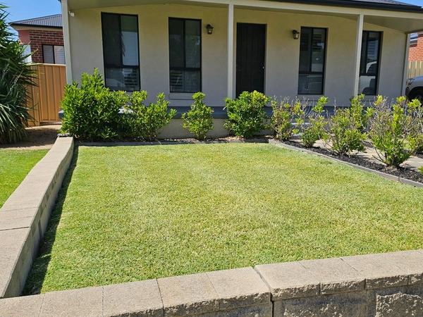Lawn Mowing & Garden Maintenance