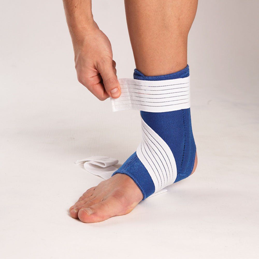 Velcro straps of the LP Support 775 Ankle Support