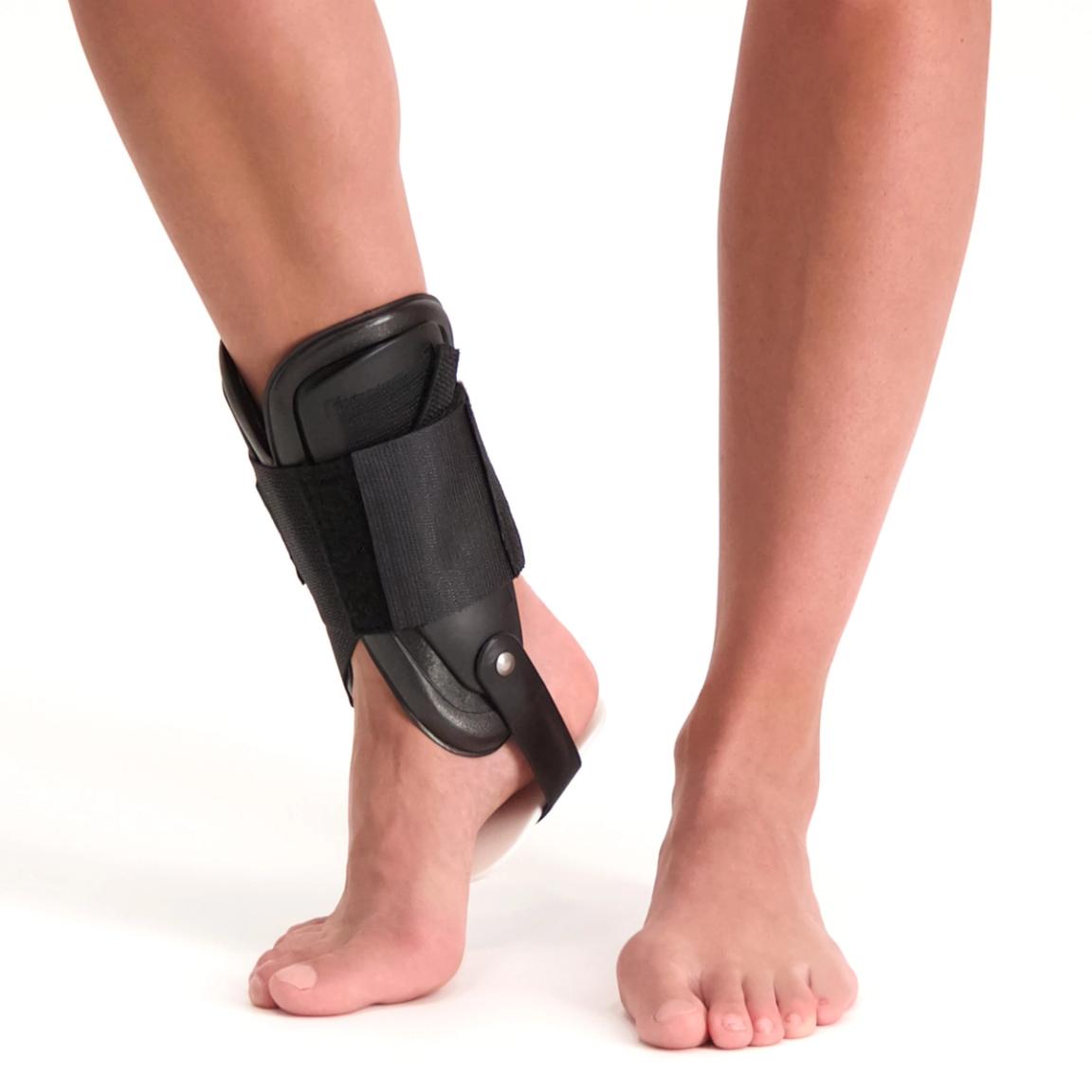 Actimove Ankle Support – Medium, Black – Breathable, Neoprene-Free, For Sports & Recovery
