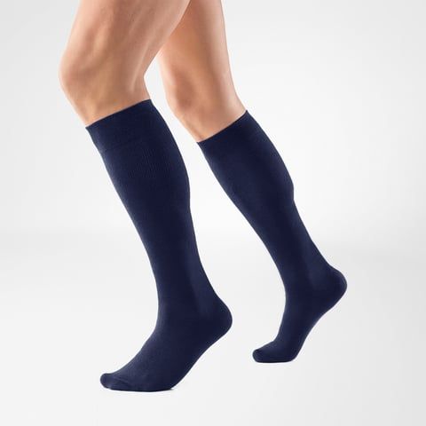 Bauerfeind VenoTrain Support Stockings (Men's) in the colour dark-blue