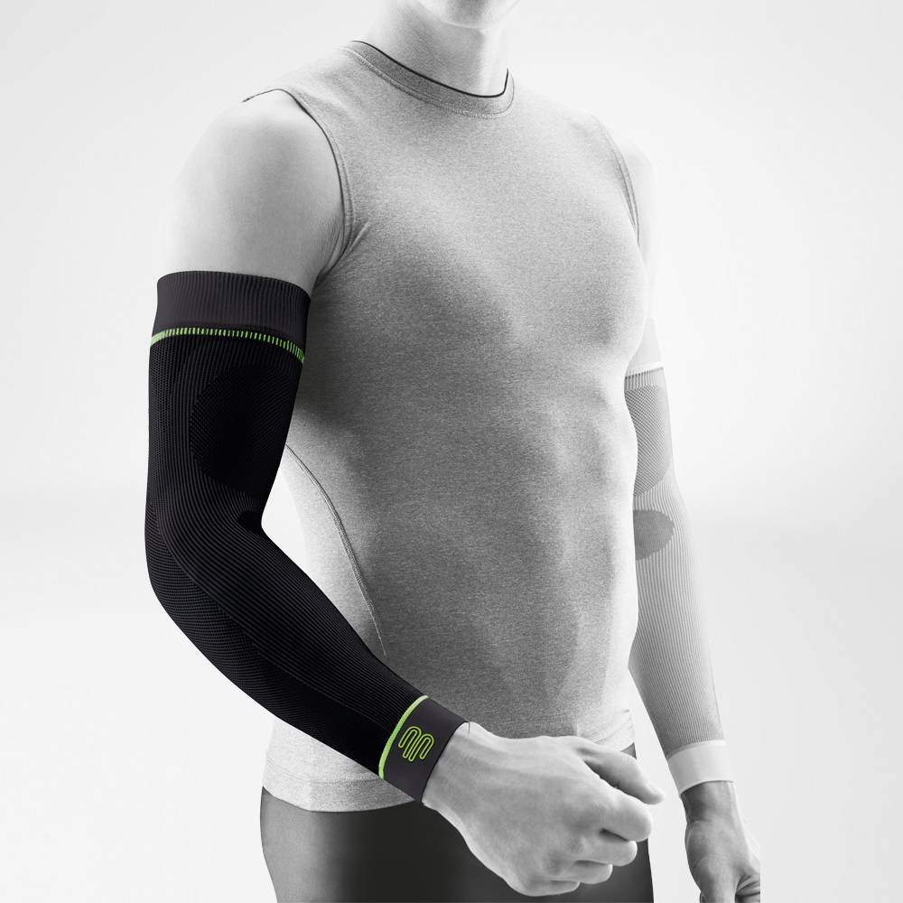 Bauerfeind Sports Compression Arm Sleeve worn by model around the right arm